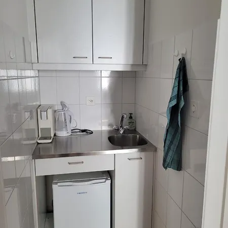 1 Flat-room Bern